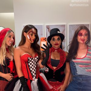 Bruna Biancardi reuniu amigas na noite do terror