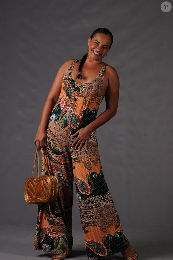 Atualmente no BBB 26, Solange Couto exibiu a silhueta mais fina em 2008 no bastidor do 'Especial Roberto Carlos'