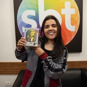 Mais magra, Yasmin Santos tem feito sucesso na web com o resultado de sua bariátrica