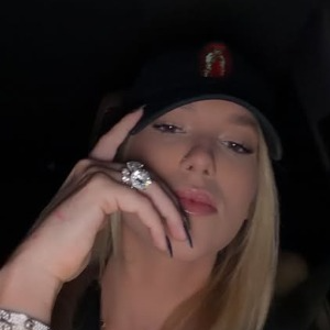 A influenciadora Virginia Fonseca compartilhou o pedido de ajuda de Jaqueline Bianca e afirmou que também faria sua parte na arrecadação para a funcionária