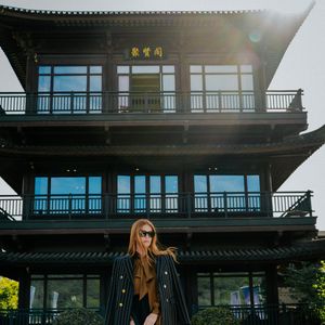 Marina Ruy Barbosa é definida pela publicação como uma ‘superestrela brasileira’