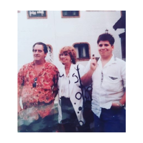 Ainda na entrevista ao podcast, Leandro Hassum revelou que ficou em choque quando descobriu que o pai, Carlos Alberto da Costa Moreira, percenteu à máfia italiana.