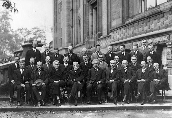 Em época dominada por homens na ciência, Marie Curie revolucionou a medicina e abriu caminhos com pesquisas sobre radiação