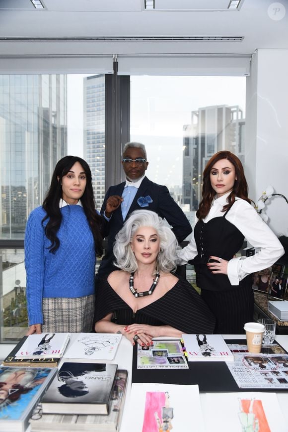 Ao lado de Claudia Raia, o elenco já confirmado conta com Myra Ruiz no papel de Andy, Bruna Guerin como Emily e Maurício Xavier interpretando Nigel.