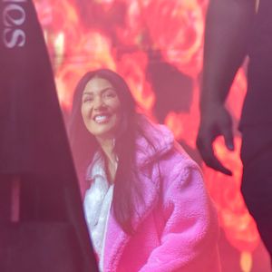 Simaria eventualmente acompanha os shows de Simone nos bastidores