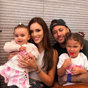 Mavie é a filha mais velha de Neymar e Bruna Biancardi, que também são pais de Mel e de mais uma menina que está a caminho