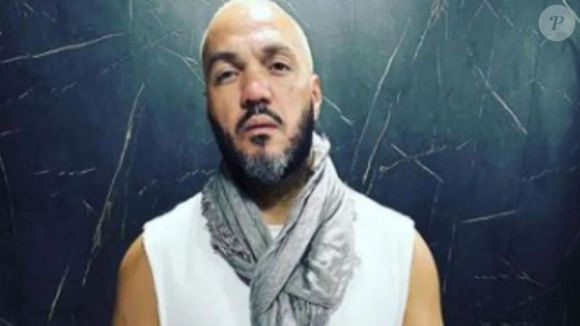 Cantor Belo grava cena de barraco para a novela 'Três Graças', no Rio de Janeiro