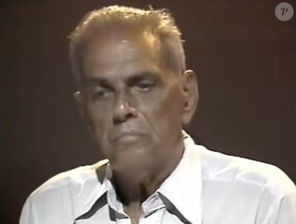 João Saldanha foi técnico do Brasil até a véspera da Copa de 1990: anos antes, se envolveu em caso de polícia com o goleiro Manga: 'O comentarista gritou: 'Venha que eu não sou covarde. Dito isso tirou um revólver da cintura e anunciou: 'Estou armado', para em seguida dar um tiro para o chão, a um metro do local em que Manga parara. O arqueiro tratou de correr'