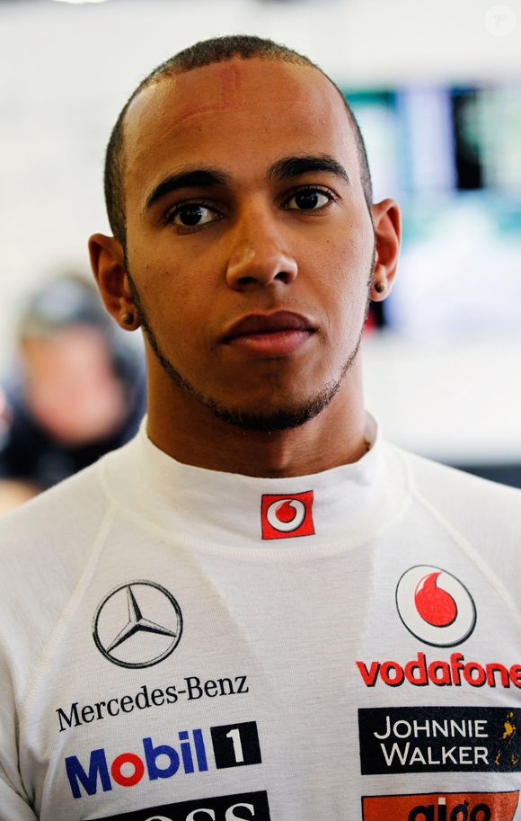 Com o sucesso na F1, Lewis Hamilton também ganhou status de galã