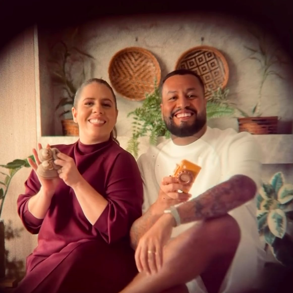 Nova gravidez de Tati Machado emociona a web. O anúncio acontece pouco mais de um ano após a perda gestacional do filho Rael, aos oito meses