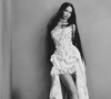 Para a festa de casamento com Kaique Cerveny, Juliette Freire trocou o vestido de noiva princesa por um segundo modelo tomara que caia, com minissaia texturizada e franjas