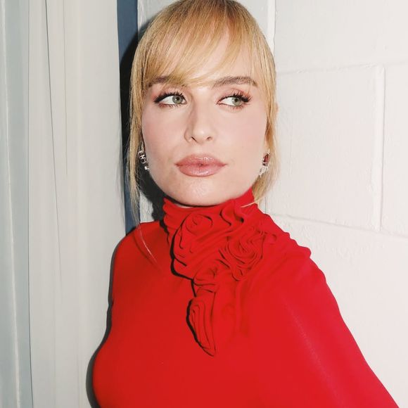 Angélica decidiu mudar o visual para a estreia do programa ‘Angélica Ao Vivo’