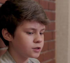 Melissa fala mal de Felipe para Alex.