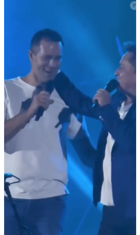 Na véspera do Dia dos Pais, Leonardo dividiu o palco com o primogênito, Pedro Leonardo