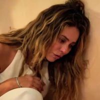 Resumo da novela 'Vale Tudo', capítulo de 29 de julho, terça-feira: Heleninha vai para 'fundo do poço' após ser abandonada por Ivan e deixa família em choque