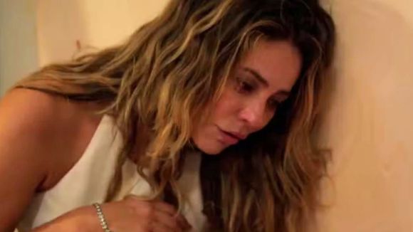 Resumo da novela 'Vale Tudo', capítulo de 29 de julho, terça-feira: Heleninha vai para 'fundo do poço' após ser abandonada por Ivan e deixa família em choque