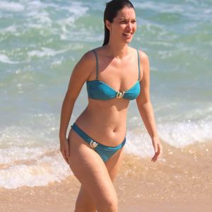 Nathalia Dill recebeu elogios na web por seu corpo natural