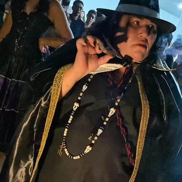 Cleo Loyola ainda acusa Zezé Di Camargo de exagerar no álcool: ‘O cara está caindo de bêbado, alcoólatra de primeira categoria’