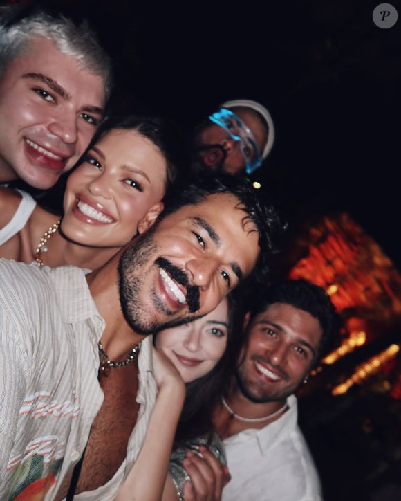 Mateus namora coordenador de montadora de carros; Júlio Souto mora em São Paulo