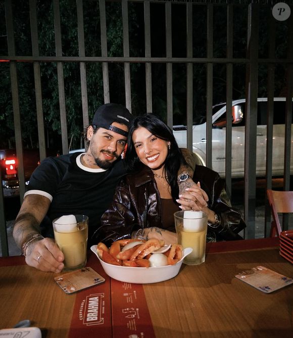 Zé Felipe completou a tatuagem em seu corpo e que antes era dedicada para Virgínia Fonseca: 'vi' se transformou em 'vida'