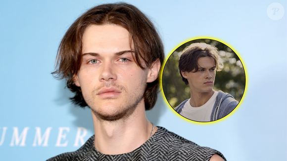 Christopher Briney interpreta Conrad, o irmão introspectivo e estudante de medicina que ainda mexe com o coração da protagonista