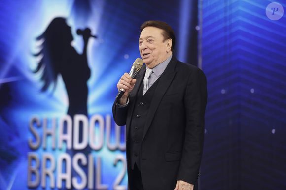 Sobre a decisão de se manifestar agora, Raquel explicou que foi uma forma de dividir a responsabilidade com a mãe: “Como ela já tomou muito [a frente], resolvi ser quem fala dessa vez, porque ela já fez mais do que a parte dela. Então, por favor, não perguntem mais da família, do meu avô, do meu tio, da minha avó porque a gente não pode mais falar nada, senão a gente vai ser processada”.