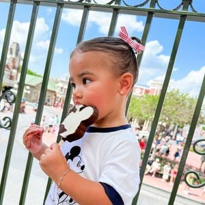 Bruna Biancardi encantou os seguidores ao mostrar alguns registros de Mavie na Disney.