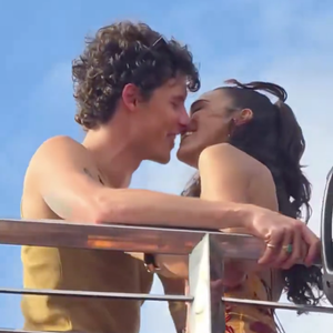Bruna Marquezine cantou refrão de música picante para Shawn Mendes: 'Chupa toda… disse toda'