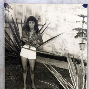 A atriz Maria Gladys aos 16 anos, na casa da família, no Grajaú - Rio de Janeiro