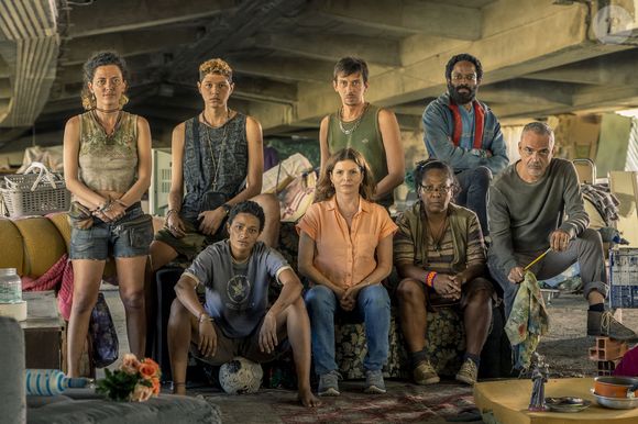 Nataly Rocha faz parte do elenco da aclamada série 'Segunda Chamada'