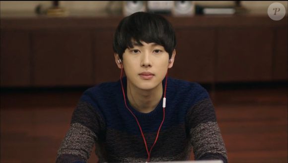 'Misaeng' gira em torno de Jang Geu-rae, um jovem prodígio do baduk que abandona seu sonho após perder tudo