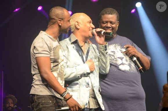 Thiaguinho, Chrigor e Péricles animados em show do projeto 'A Gente Faz a Festa'
