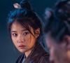 A chefe do 'Hotel Del Luna' é Jang Man-wol, interpretada por IU, uma mulher condenada por erros do passado