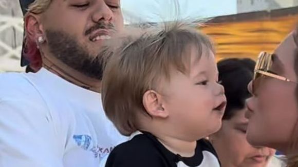 'Evitando contato visual': Zé Felipe e Virgínia se reúnem com os filhos, mas atitude do cantor chama atenção da web por possível climão