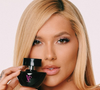 Com 5 anos de marca, 62 mil unidades em menos de 12 horas e estoque esgotado: aproveitei o lançamento comemorativo do VF, perfume exclusivo da Wepink; sofisticado, ele combina baunilha, bergamota e jasmim em um rastro com 'cheiro de rica'