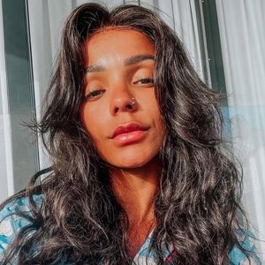 Brunna Gonçalves também começou a mudar sua aparência com procedimentos estéticos