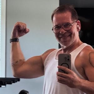 Assim está Leandro Hassum hoje: com cerca de 65 quilos a menos, muitos dizem que ator de 'Até Que a Sorte Nos Separe' está irreconhecível