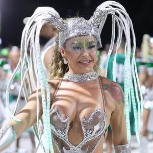 Carnaval 2025: com Fabíola de Andrade de rainha de bateria, Mocidade traz o enredo 'Voltando para o futuro - não há limites para sonhar'