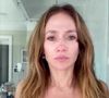 Mesmo sem maquiagem, Jennifer Lopez impressiona por sua jovialidade