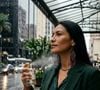 O perfume Amyi 7.26 aposta na sensação de terra molhada e no frescor dos dias chuvosos. Segundo a descrição oficial da fragrância, a composição reúne notas verdes, aromáticas e florais para criar uma atmosfera úmida e misteriosa