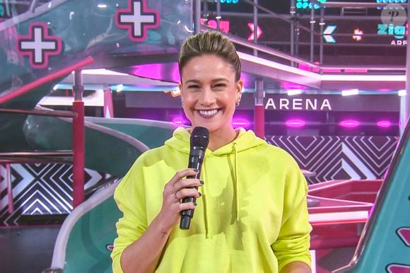 Hoje na CazéTV, Fernanda Gentil negou que Romário tenha sido indelicado e lhe mandado indireta durante link ao vivo após empate do Brasil na Copa 2026: 'Gente, não foi isso e, em nenhuma das respostas, não foi isso que ele quis dizer (que ela não entenda nada de futebol)'