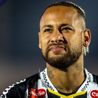'Calúnia': com lesão na coxa, Neymar se revolta com forte acusação de madrugada virada, uso de álcool e narguilé