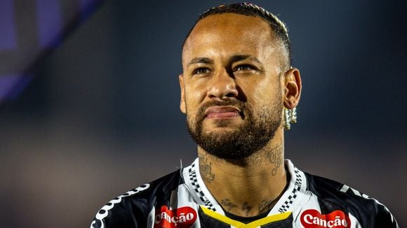 'Calúnia': com lesão na coxa, Neymar se revolta com forte acusação de madrugada virada, uso de álcool e narguilé
