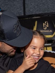 'Crianças são a melhor parte da vida': Neymar faz projeto inédito no Youtube, a Ney Ney TV, para o público infantil; aos 3 anos, filha mais velha do craque rouba a cena como 'repórter' em lançamento