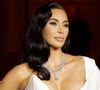 Que intenso! Ex-mulher de Kanye West, Kim Kardashian surge sexy em fotos - ousadas! - e agita web: ‘Quente’