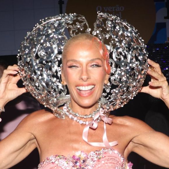 O segredo de beleza de Adriane Galisteu: apresentadora aposta em procedimento queridinho das famosas para o Carnaval
