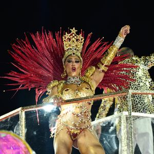 Após 17 anos, retorno e título, Juliana Paes decide deixar cargo na escola de samba