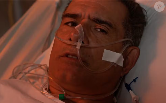 Ricardo (Marcos Pasquim) acorda do coma e dá de cara com Jaques (Marcello Novaes) na novela Dona de Mim