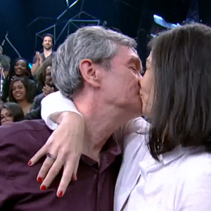 O encontro entre os dois aconteceu durante uma entrevista no programa Ação, da TV Globo, quando Fernanda falava sobre seu trabalho voluntário com crianças ribeirinhas na Amazônia.