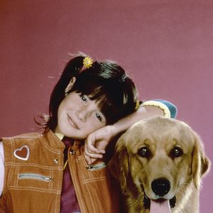 Soleil Moon Frye, a eterna Punky, expõe segredo guardado por 31 anos envolvendo Charlie Sheen